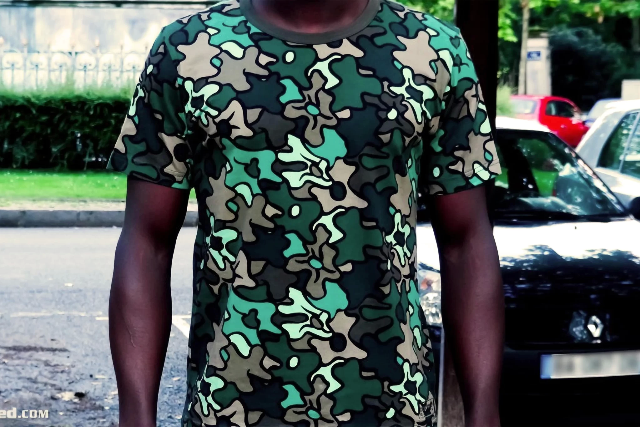 Men’s 2006 Adidas Originals Green Safety Camo T-Shirt: Startling (EnLawded.com file #lmchhube970ywqa161e)